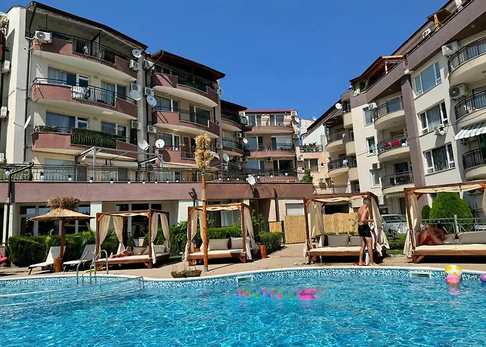 Marina Bay Apart Saint Vlas