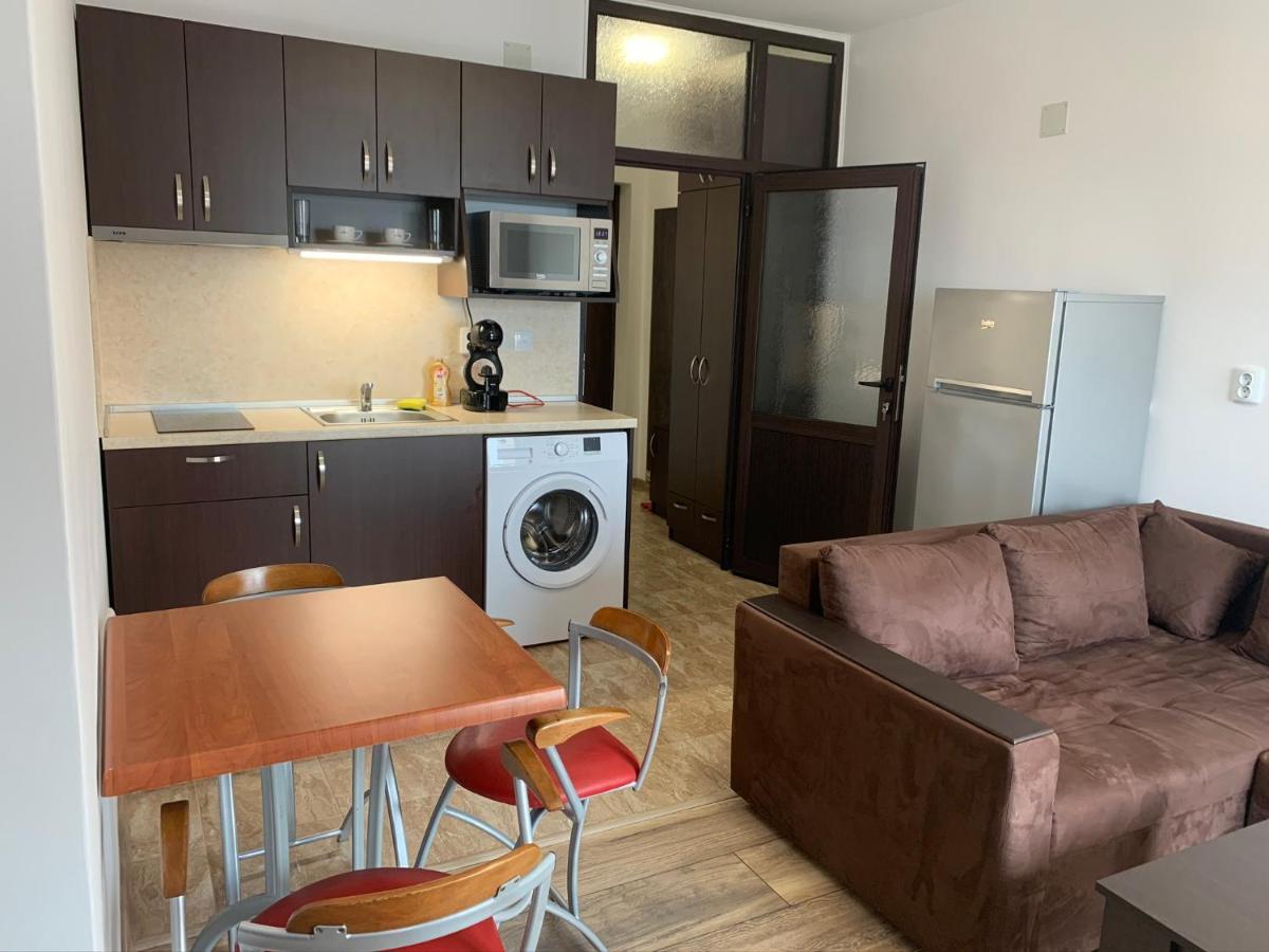 Апартамент Marina Bay Saint Vlas Свети Влас
