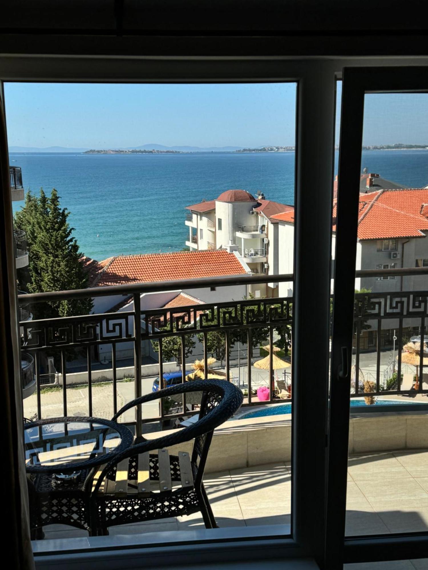 Marina Bay Saint Vlas * סבטי ולאס